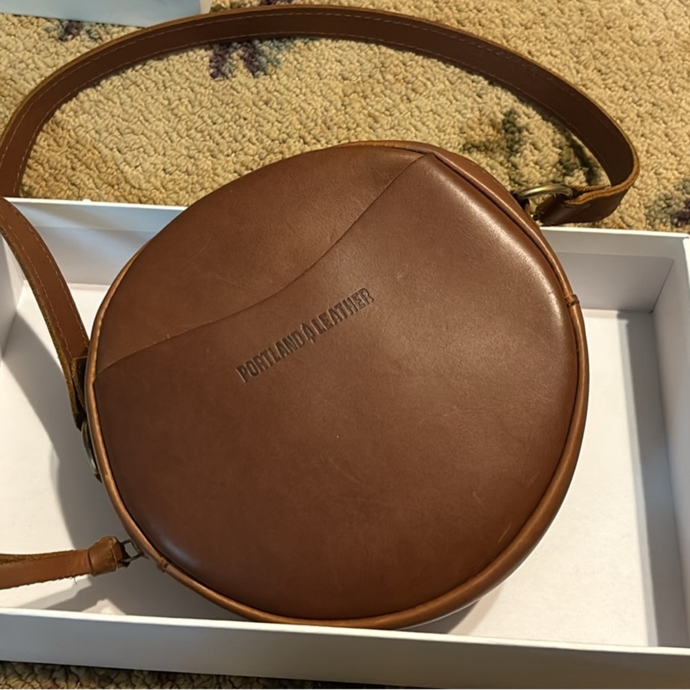 PLG Small circle bag (Honey)